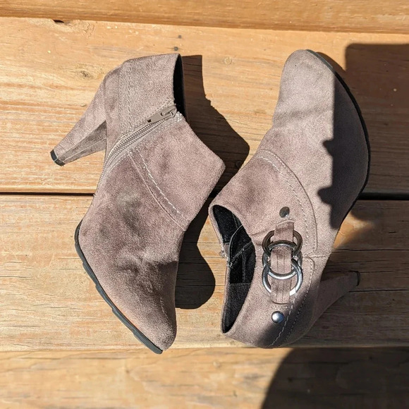 XAPPEAL Zip Ankle Boot Women’s Western Grey - Suede - Picture 5 of 6